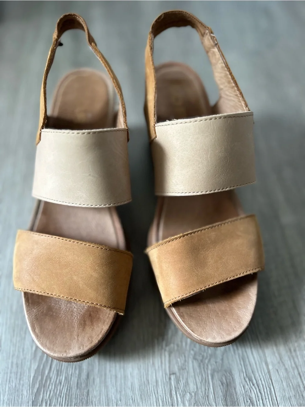 Sorel Two-Tone Tan and Blush Leather Wedge Sandals